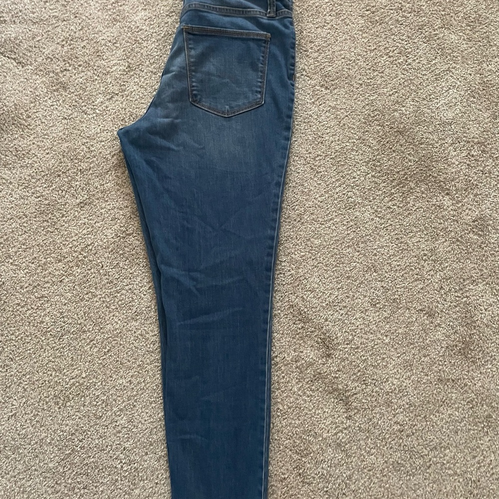 Universal Thread High Rise Jegging - Picture 4 of 4